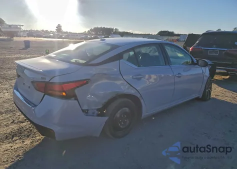 2023 Nissan Altima Sr из США, поврежденный, VIN 1N4BL4CV1PN321577